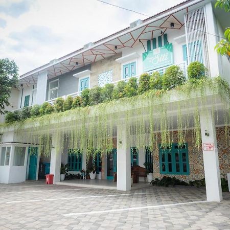 The Premiere Siti Hotel Jembel Zewnętrze zdjęcie